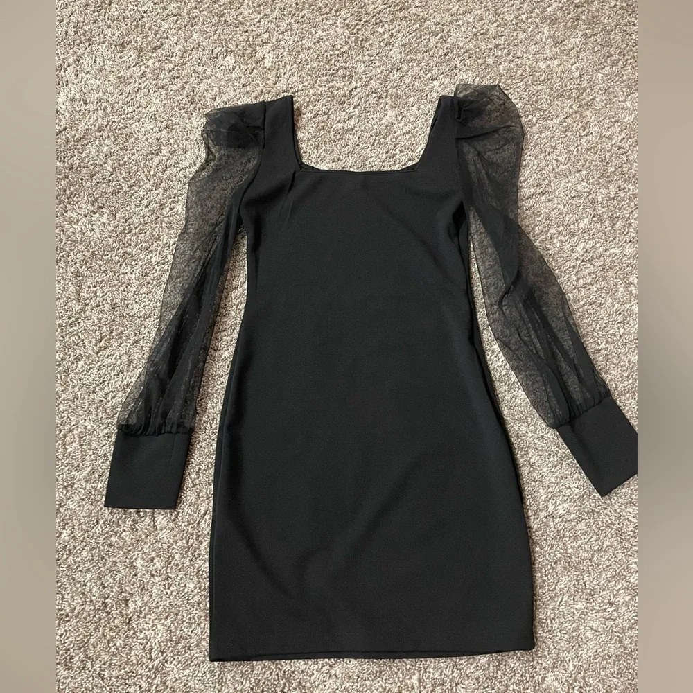 Dress - Picture 5 of 8